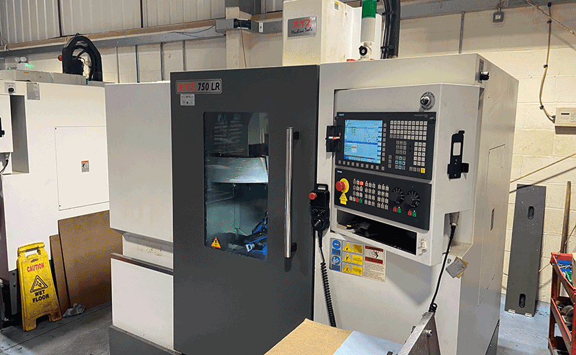 USED XYZ 750LR Open Fronted Vertical Machining Centre – TWW Cat 7953