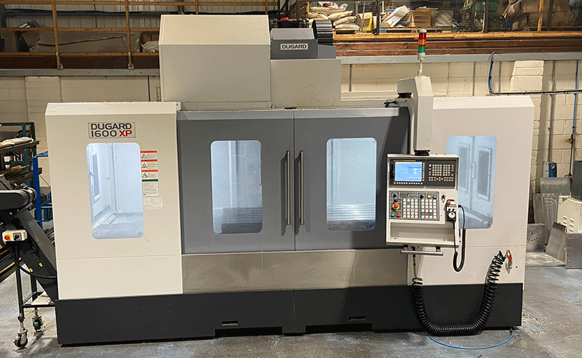 USED AKIRA SEIKI 1600XP Open Fronted Vertical Machining Centre – TWW Cat 7951